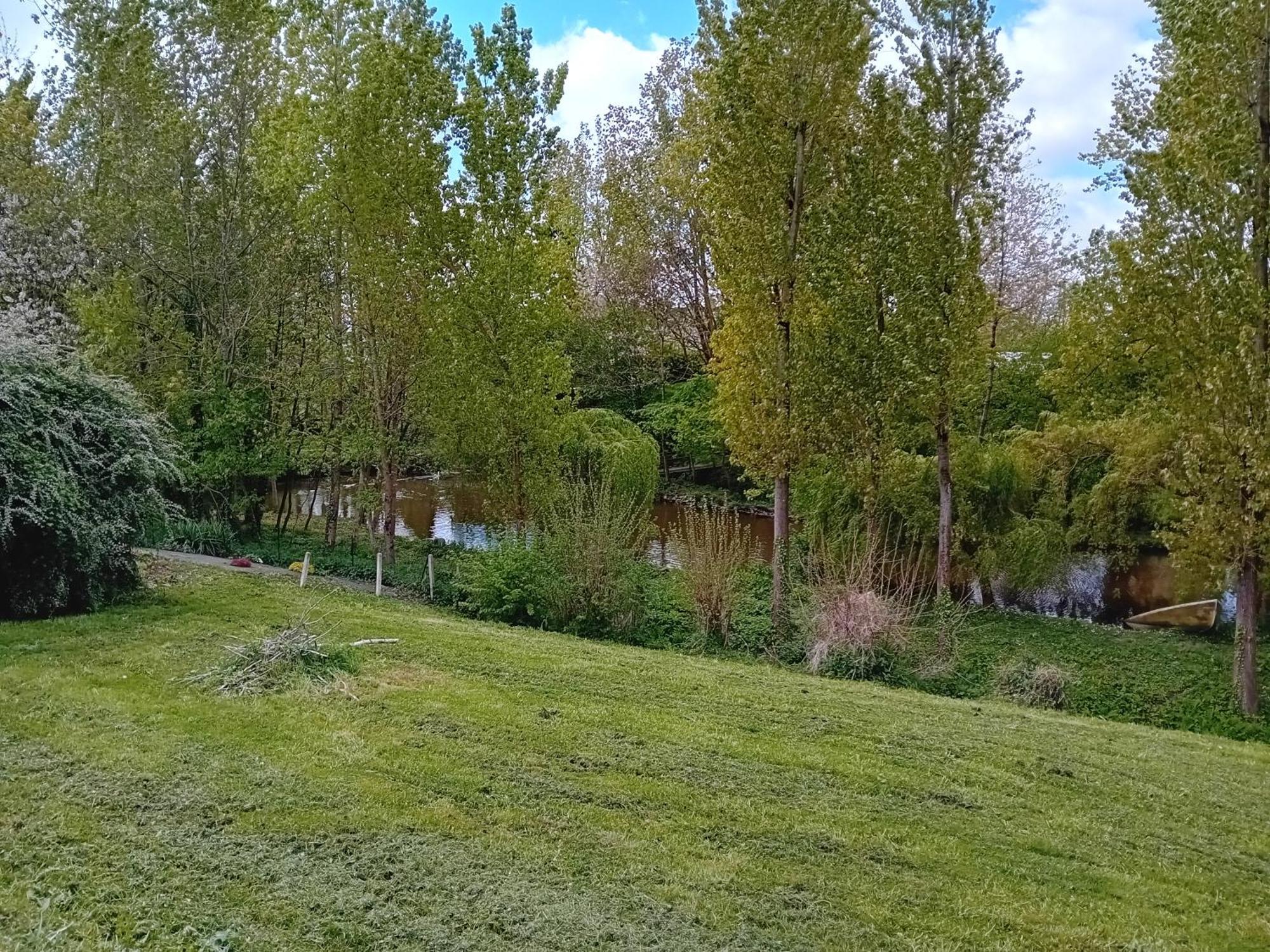 Maison Au Coeur De La Nature Cerisy-la-Foret Экстерьер фото